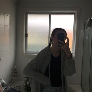 Meet your Posher, Bella